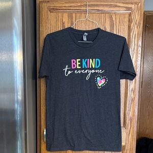 Be Kind To Everyone Graphic Women’s T-Shirt, Charcoal Gray, medium